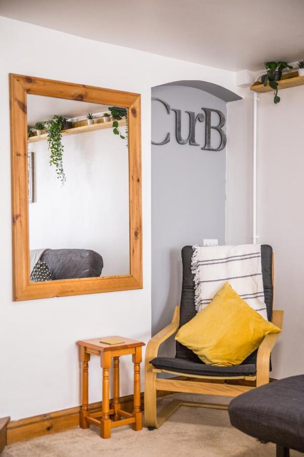 The Old Dairy Mill Street Appartement Crediton Buitenkant foto